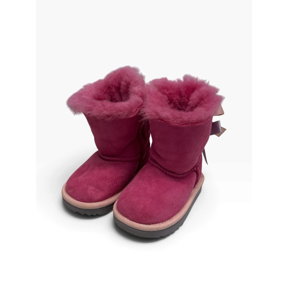UGG Kids Bailey Bow II Pink Suede Sheepskin Boots size 6 Winter Fashion